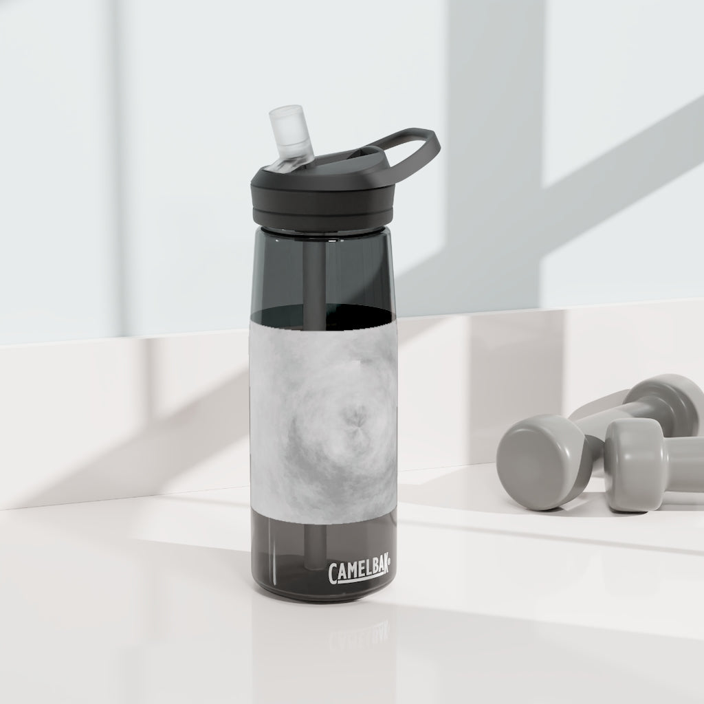 Illusion CamelBak Eddy® Water Bottle in 20oz and 25oz sizes, showcasing its durable Tritan™ material and spill-proof design.
